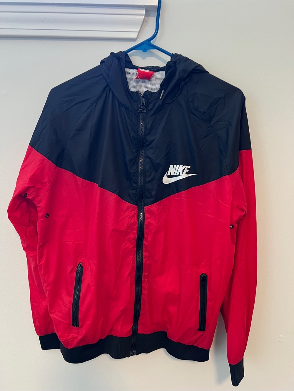Nike Women’s Black and Red Windbreaker